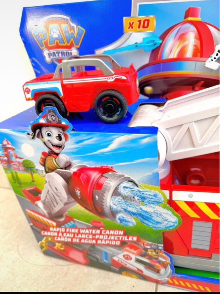 Grand camion de pompiers pat patrouille - photo numéro 2