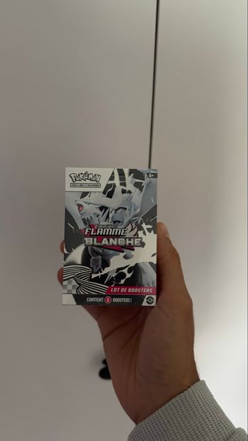 Pokémon - Bundle flamme blanche