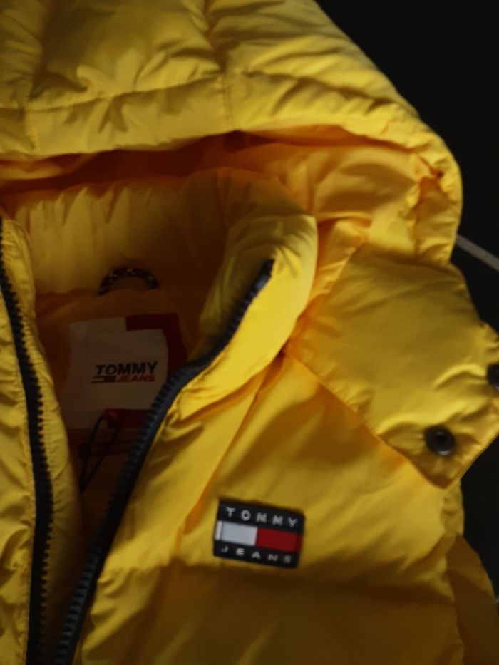 Doudoune sans manche Tommy jeans  neuve - photo numéro 2