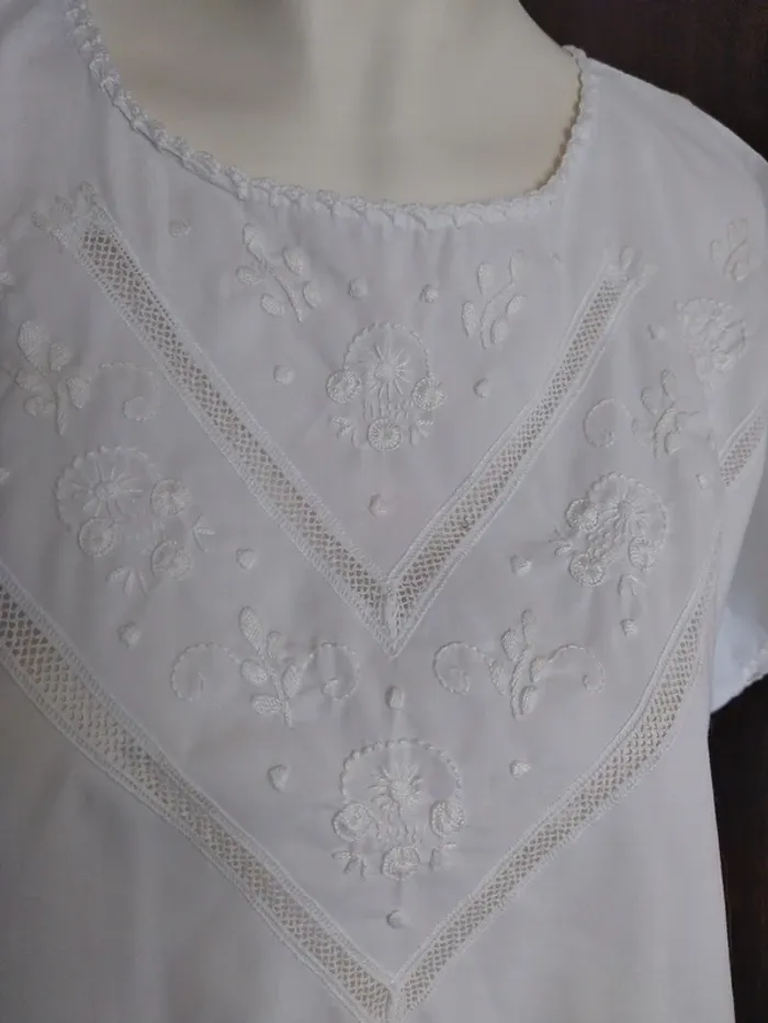 Top blouse brodée broderie dentelle lace shabby chic cottage core country - photo numéro 2