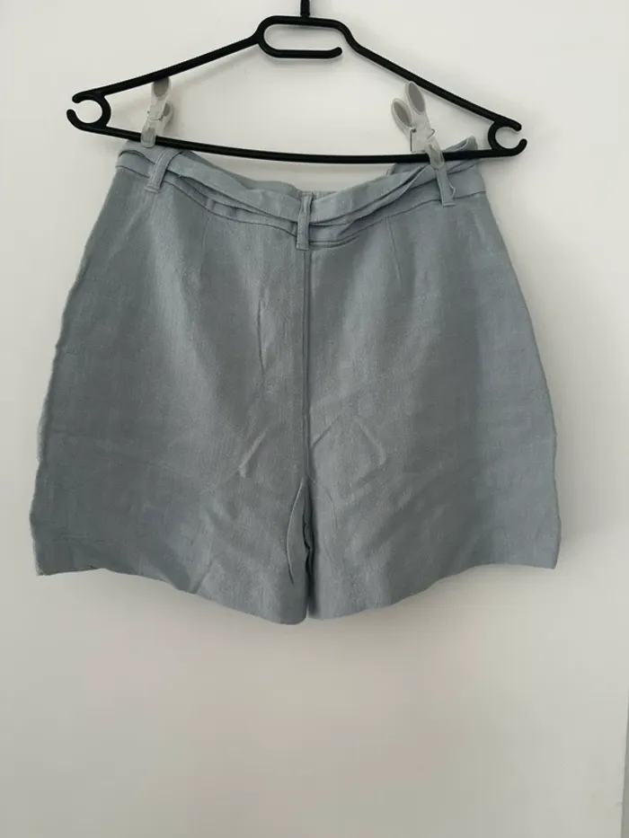 Short en lin bleu avec ceinture - photo numéro 6