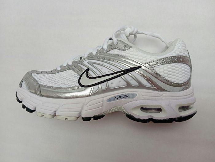 Baskets Nike air max moto 2k neuves - photo numéro 7