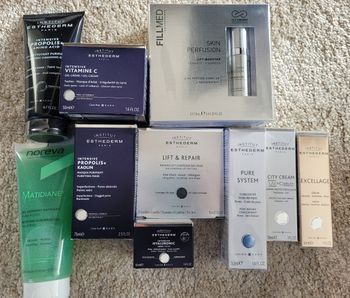 Lot soins du visage et yeux Esthederm