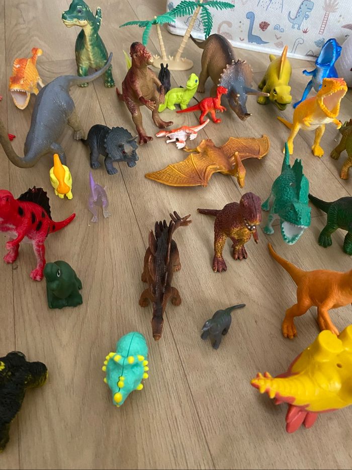 Lot de dinosaures - photo numéro 5