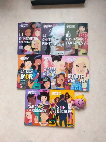 Lot de 8 livres kinra girls - Play Bac