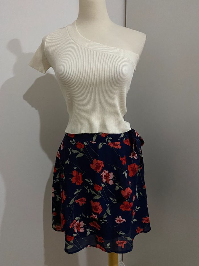 Jupe portefeuille bleue fleurie Missguided - photo numéro 5