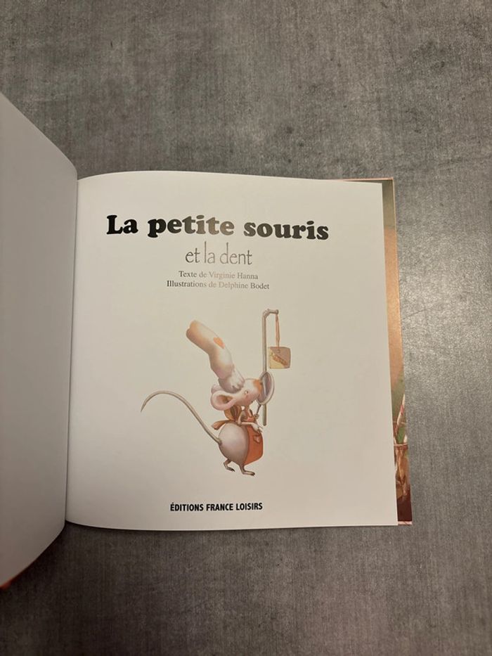 Livre mes petits albums, la petite souris et la dent - photo numéro 2