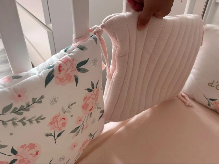 Lot Gigoteuse TOG3 6-36mois et tour de lit bébé fille - photo numéro 8