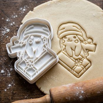 Emporte-pièce Pikachu Noël - Découpoir Biscuit, Sablé et Pâte à Sucre inspiré de Pokémon
