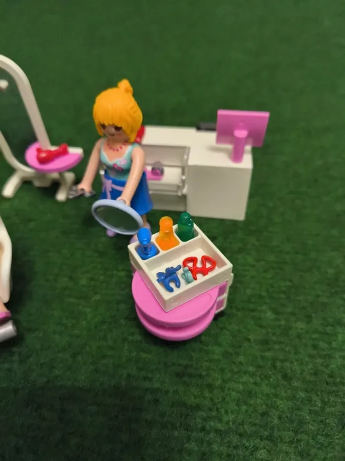 Playmobil thème Coiffeuse - photo numéro 5