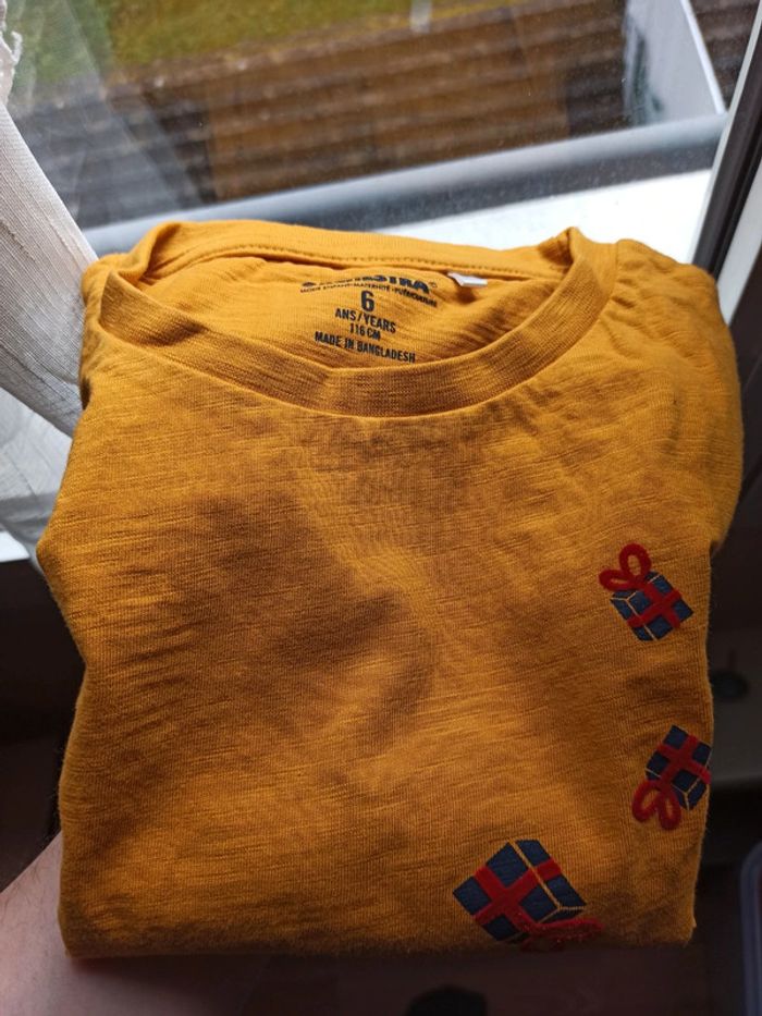 Tee-shirt 6ans - photo numéro 5