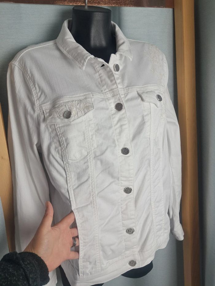 Leconte veste blanche été en jean T.46 neuve