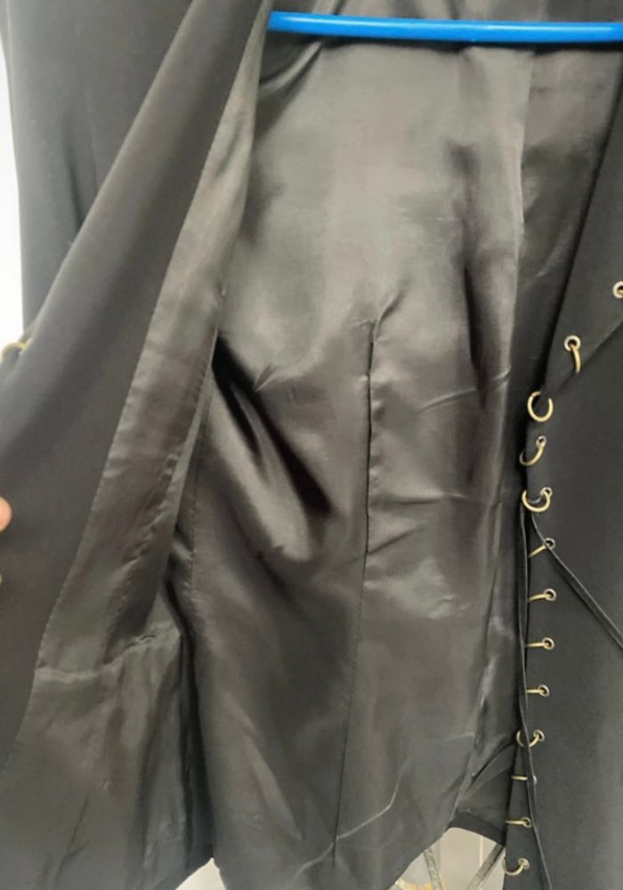 Veste noire - photo numéro 3