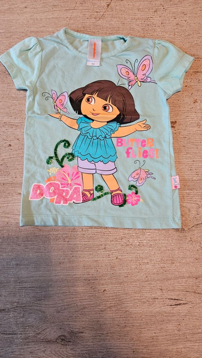 T shirt d été à manches courtes, vert d eau, Doea l exploratrice, jamais mis, 4 ans