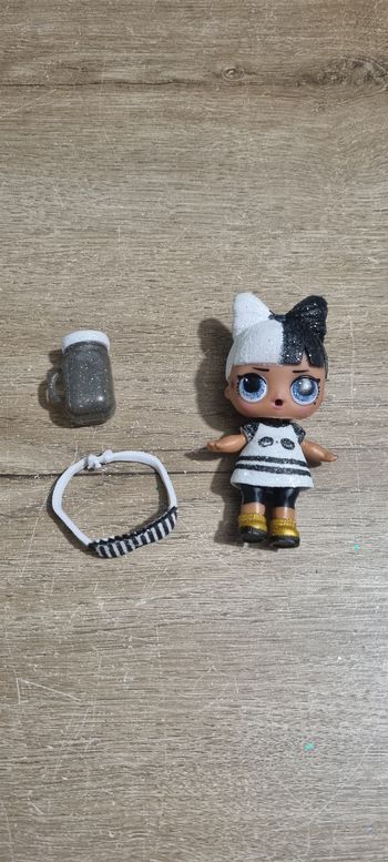 Mini poupée LOL Surprise Sparkle série