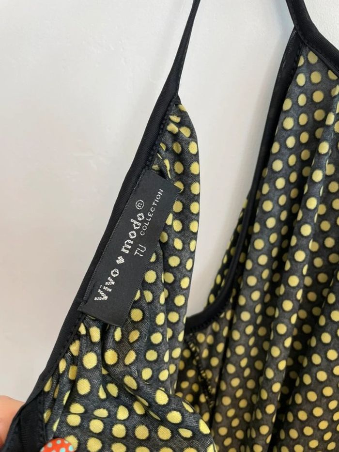 Robe large noire à pois jaune - photo numéro 2