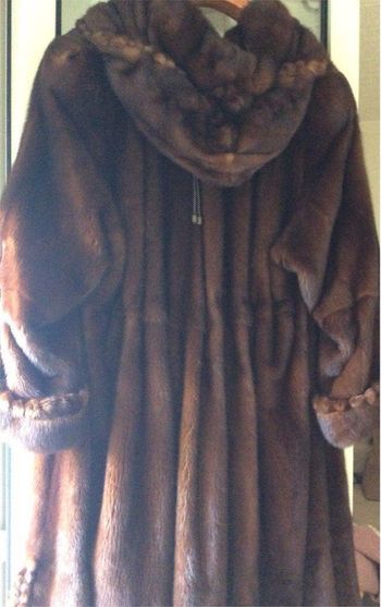 Rare Manteau coupe Fendi  vison. Femelles