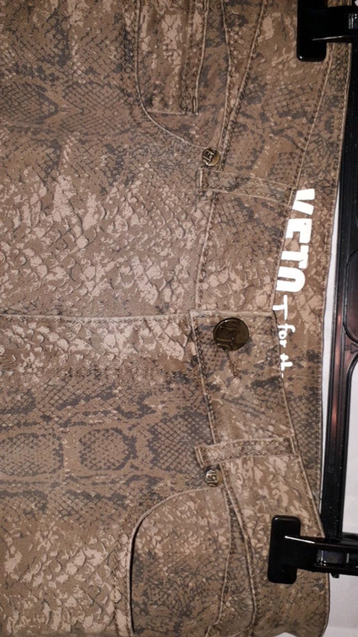 Veto pantalon motif reptile taille 42/32 - photo numéro 2