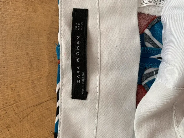 Pantalon fluide evasé à motif zara - photo numéro 2