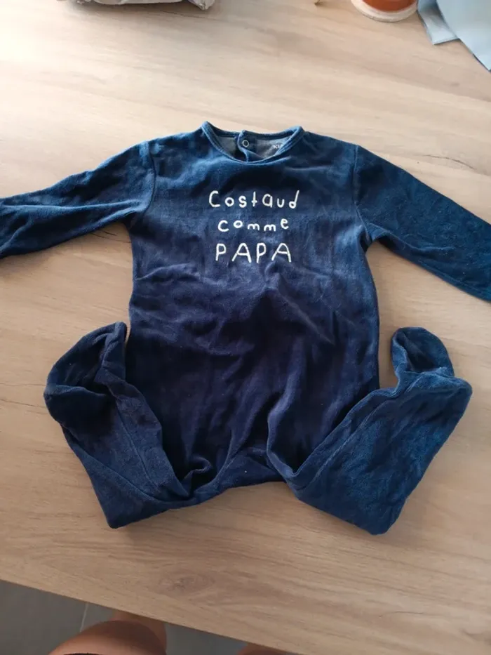 Pyjama une piece 24mois