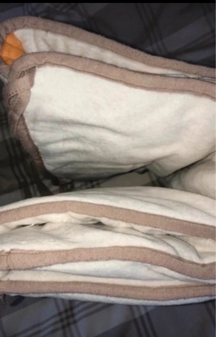 Tour de lit motifs animaux très doux marque tex pour fixer avec ses lanières à un lit à barreaux - photo numéro 4