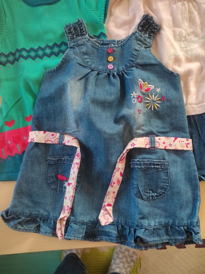 Lot 3 robes - photo numéro 2