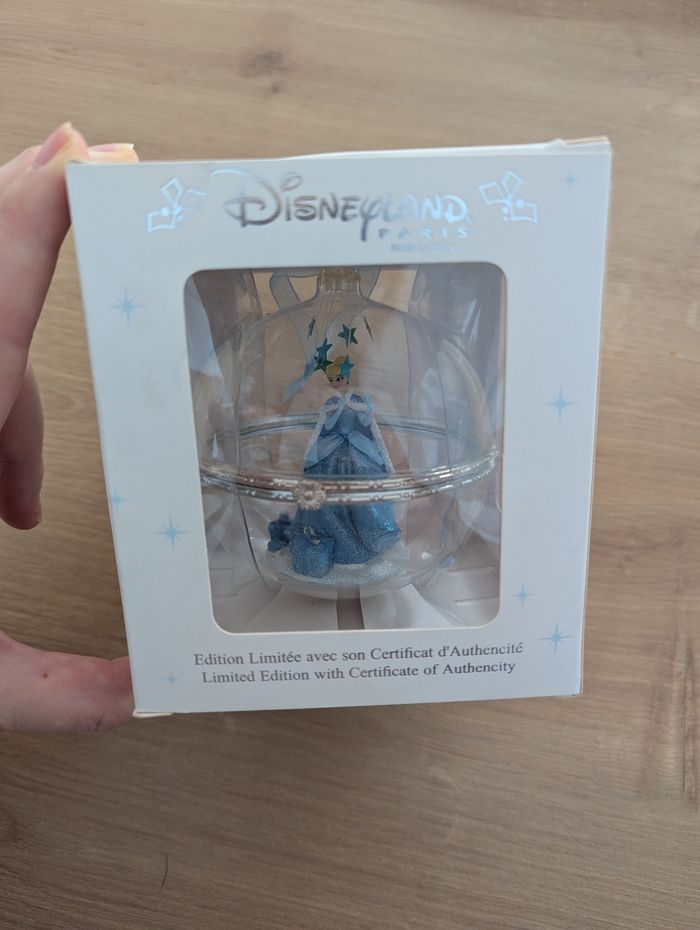 Boule Noël édition limitée Cendrillon - photo numéro 2