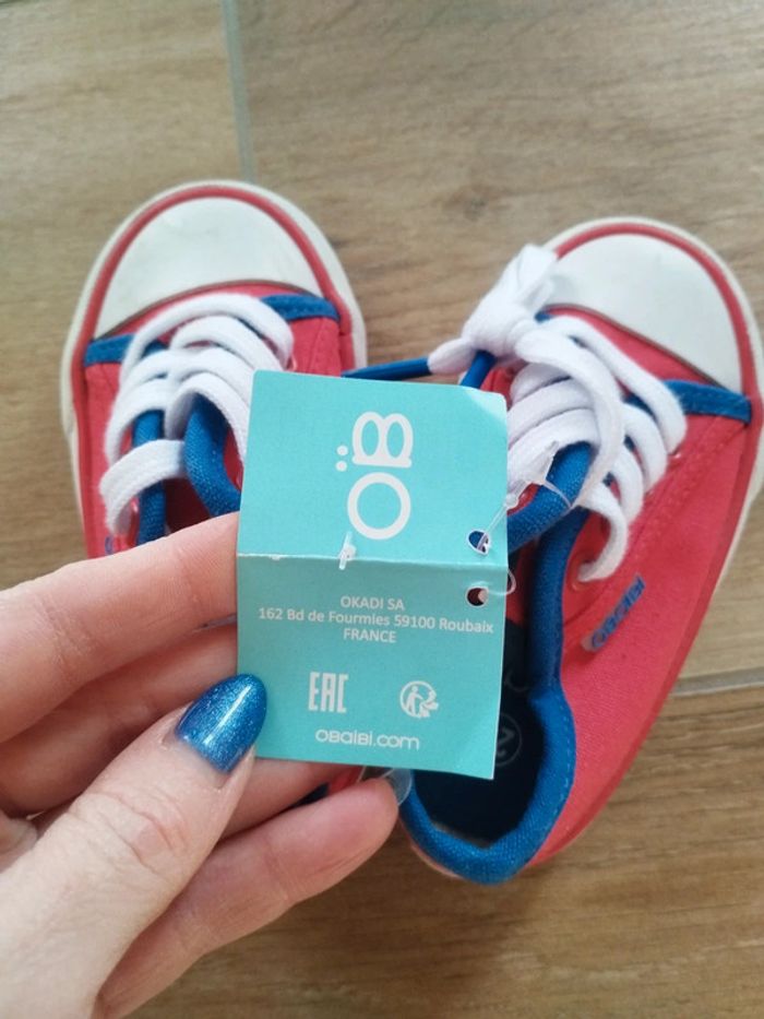 Baskets rouge et bleu garçon 20 neuves - photo numéro 4