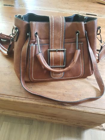 Sac à main ou bandoulière cuir