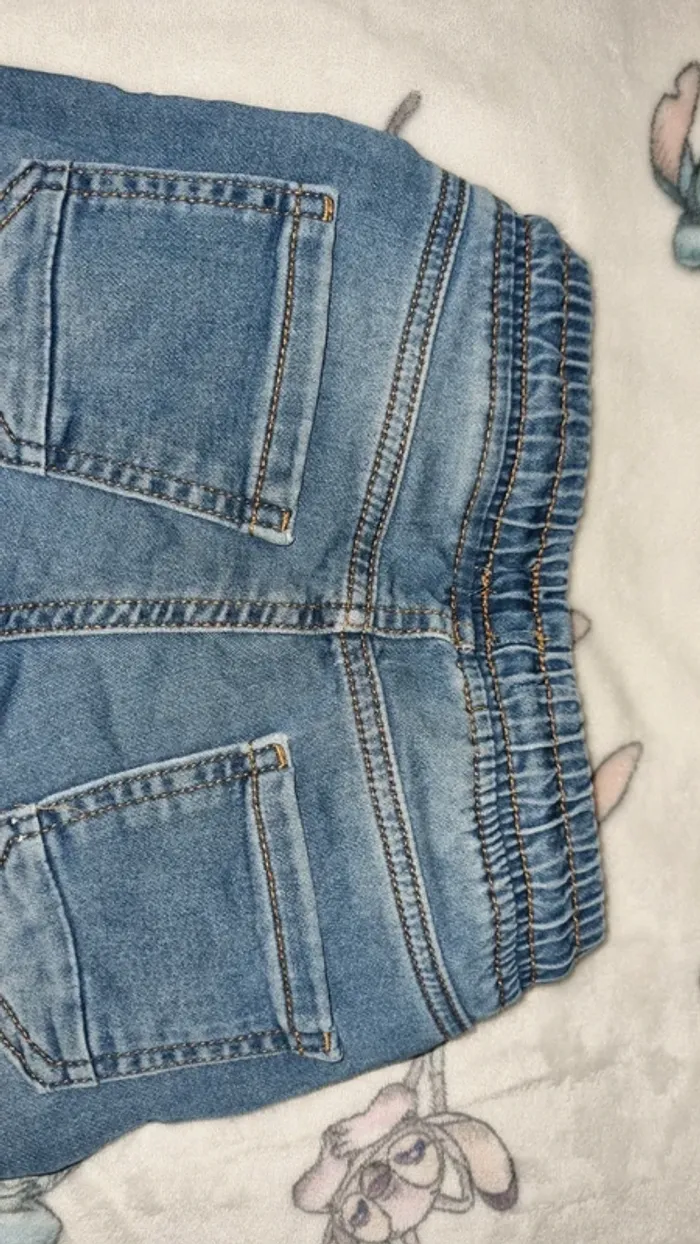 Short en jean 5/6 ans en très bon état - photo numéro 5
