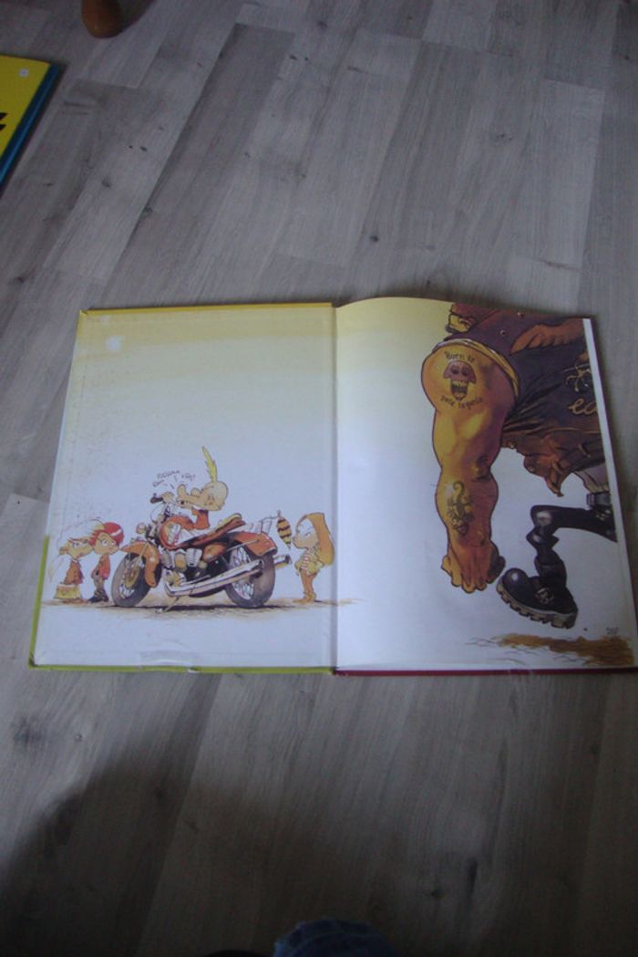 Double bande dessinée : Titeuf - photo numéro 2