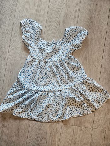Robe fleurs primark 4/5 ans