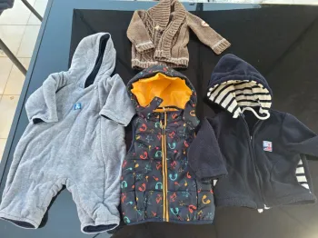 Lot vestes et combi-pilote 6 mois garçon