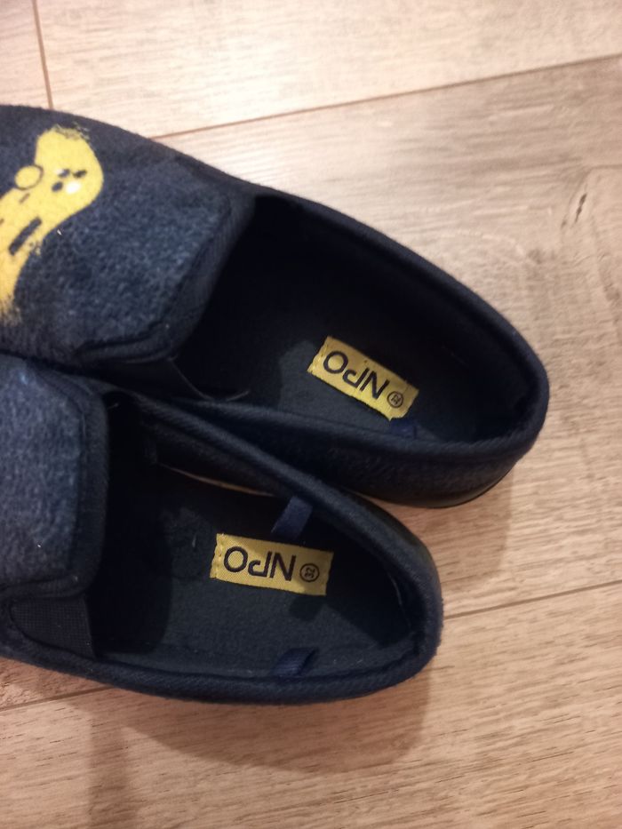 Chaussons taille 32 comme neuf - photo numéro 3