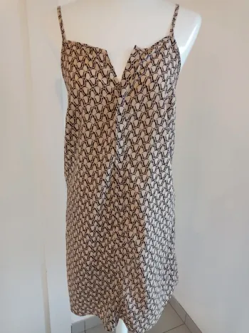 Robe beige taupe et motif fantaisie noir fines bretelles T38/40