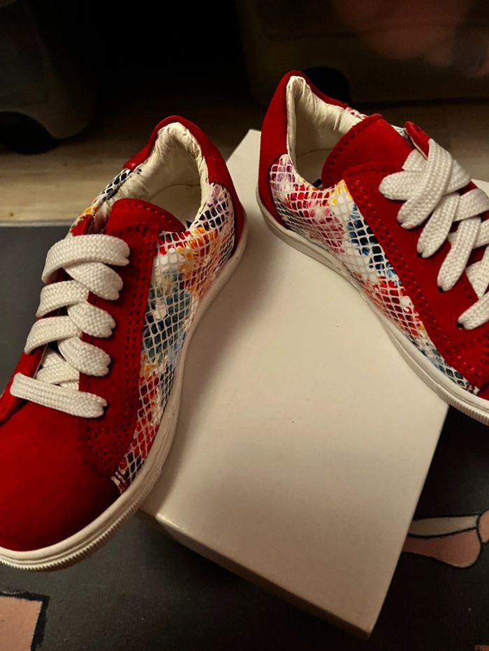 Jolies baskets fille 28 VSK - photo numéro 2