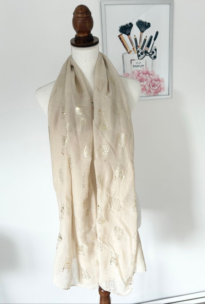 Foulard chat - photo numéro 3