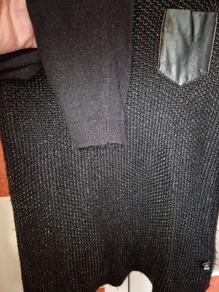 Pull ouvert dos - photo numéro 5