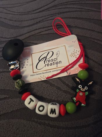 Attache tétine silicone trotro