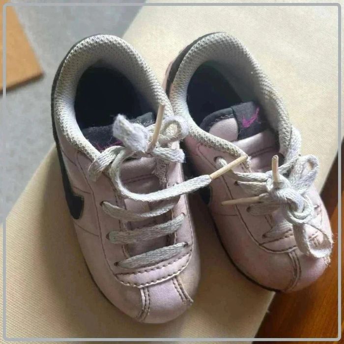 Magnifique nike rose clair pointure 22 - photo numéro 2