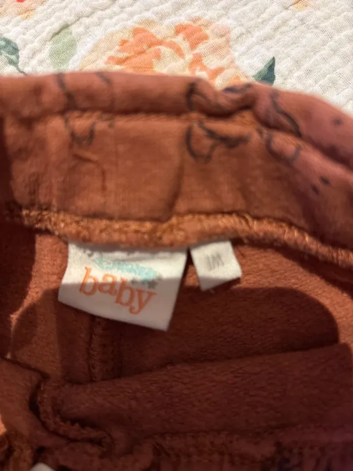Pantalon 1 mois - photo numéro 2