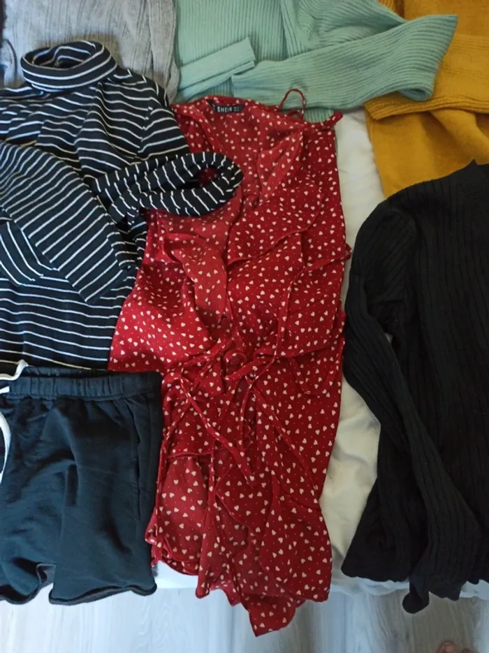 Lot de 10 vêtements femme taille XS/S//M ( lot 11) - photo numéro 7