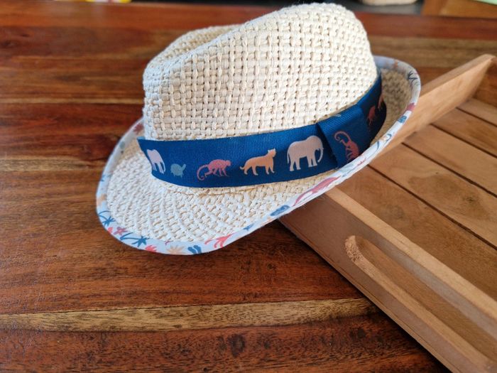 Chapeau en raphia tissé Tape à l’oeil