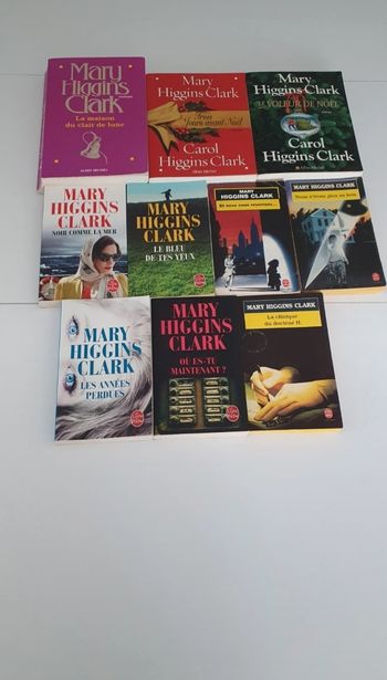 Lot de 10 livres de Mary Higgins Clark