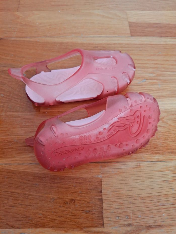 Chaussures de plage piscine Tribord Decathlon rose clair pointure 24 - photo numéro 3