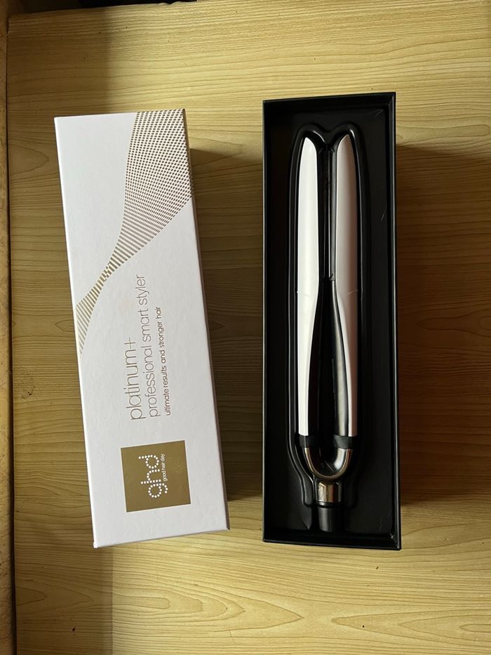 Lisseur GHD Platinum+ blanc – NEUF - photo numéro 2