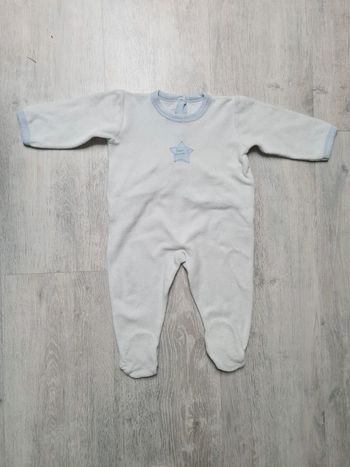 Pyjama blanc et bleu clair 12 mois Petit Bateau