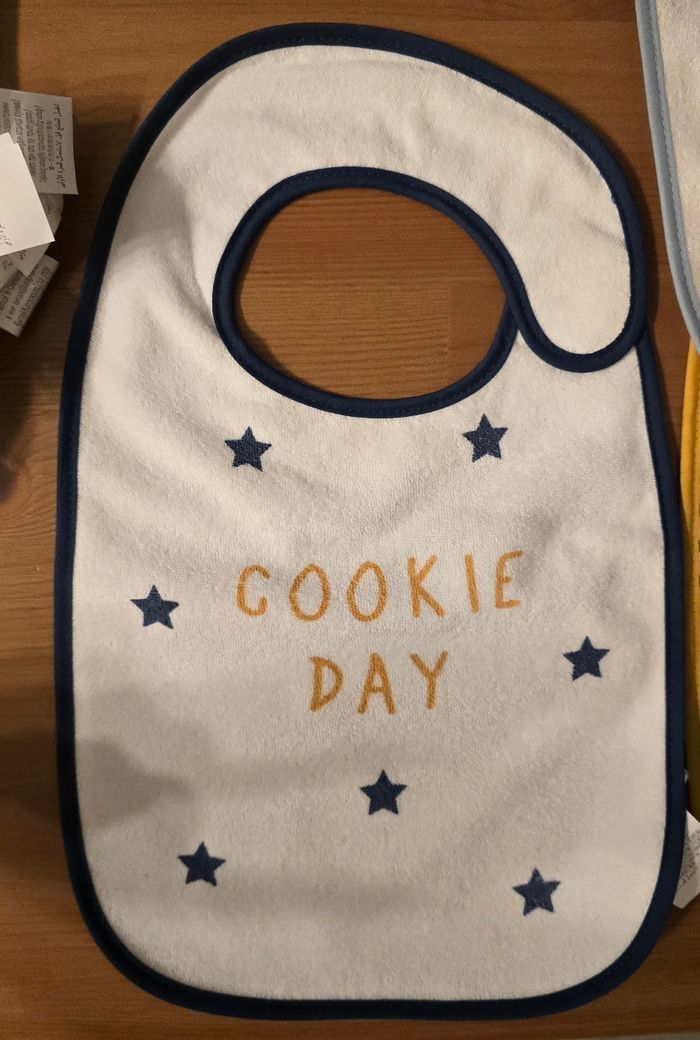 Neufs (non utilisés)🥰🤩 💙 lot bavoirs garçon 🤩🥰💙(ferme) - photo numéro 8