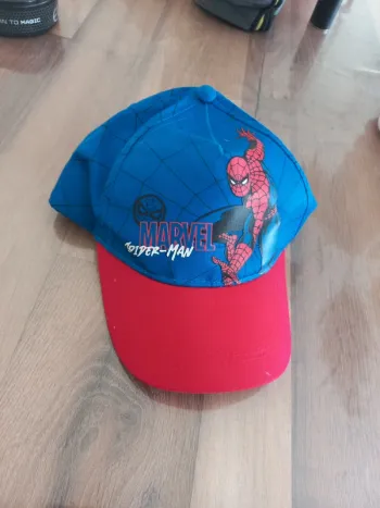 Casquette marvel taille 54