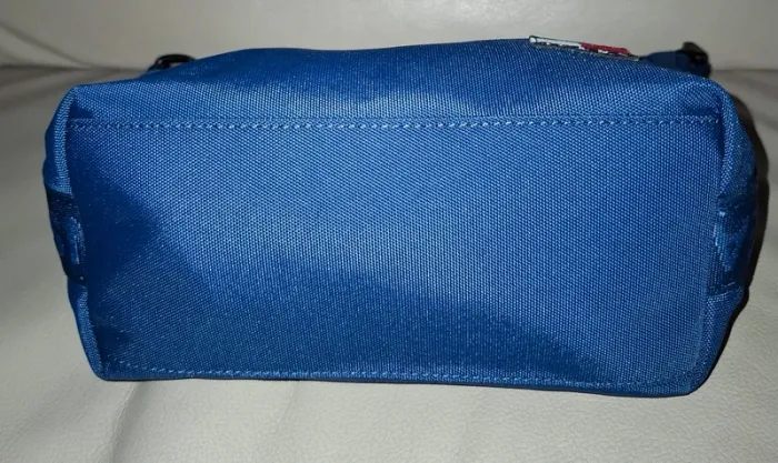 Sac bandoulière Tommy Jeans bleu marine neuf - photo numéro 5
